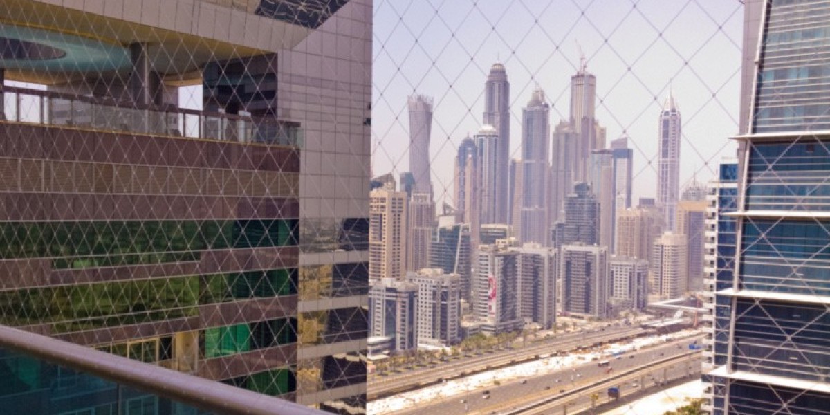 Secure High-Rise Balconies with Nets in Dubai