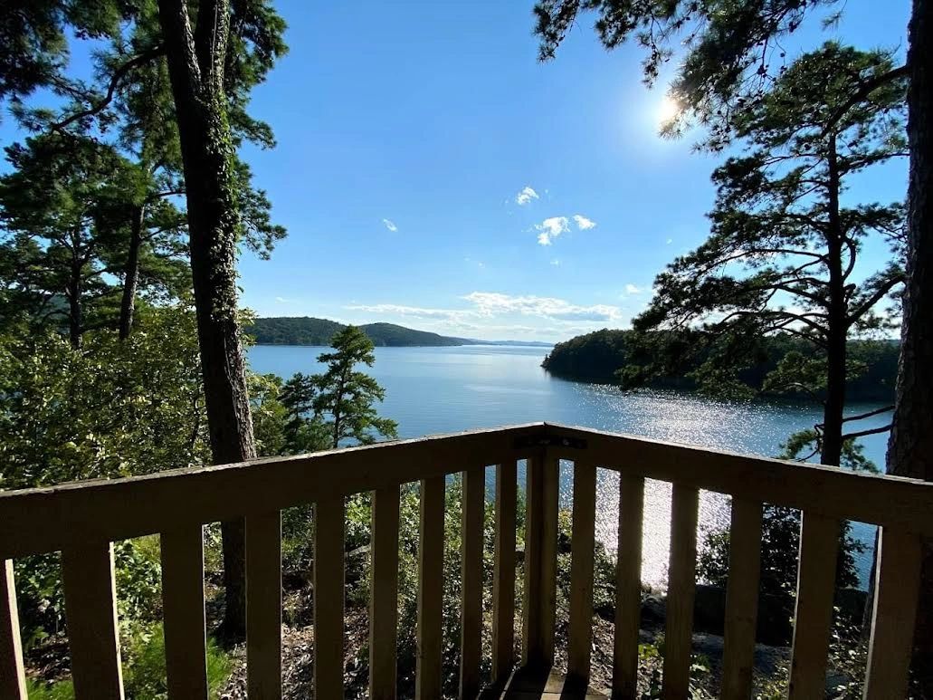 Waterfront Vacation Rentals, Vacation Cabin Rentals, Vacation Rentals - Hot Springs Getaways - Lake Hamilton, Arkansas